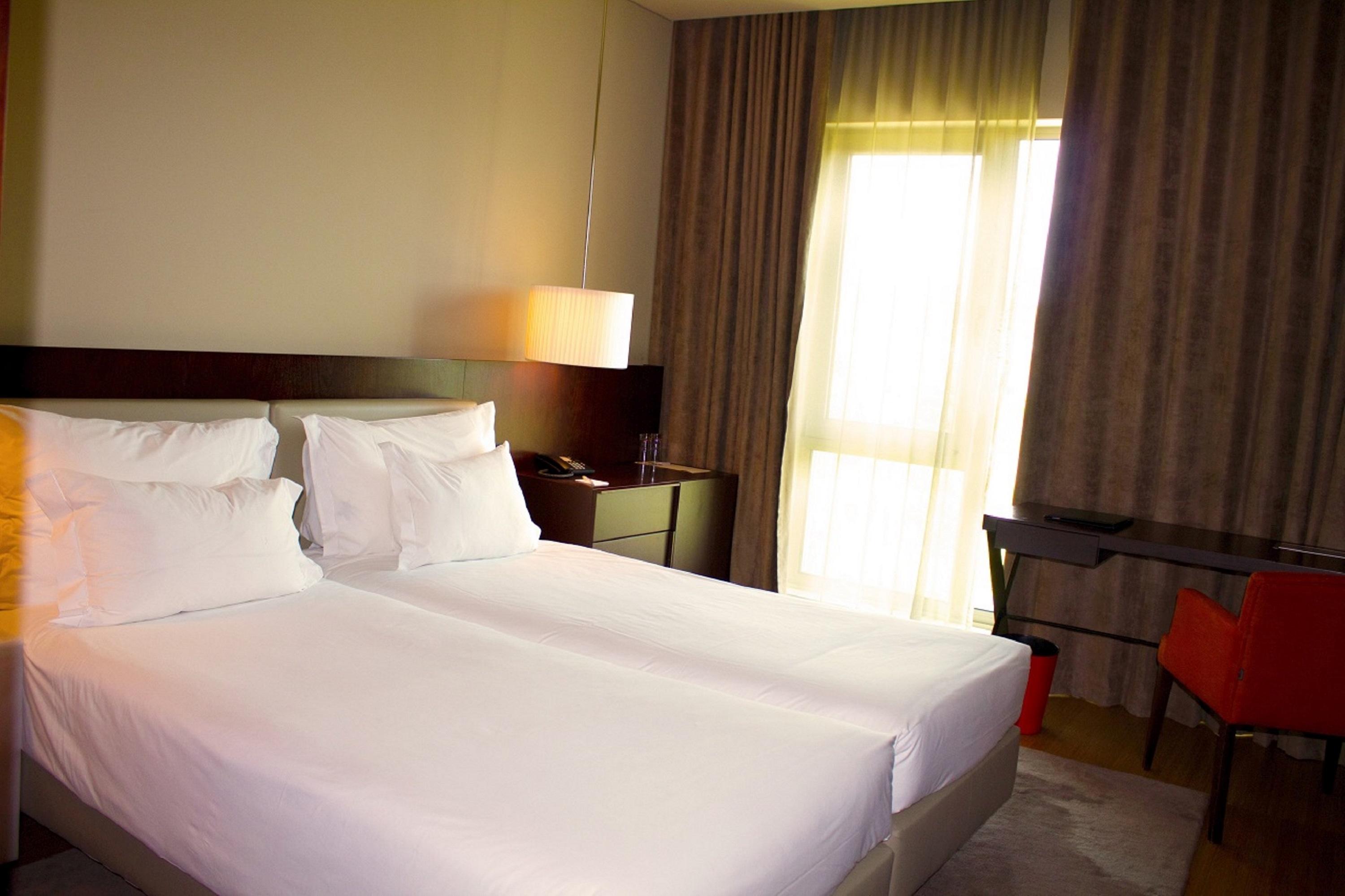 Golden Tulip Sao Joao Da Madeira Hotel Extérieur photo