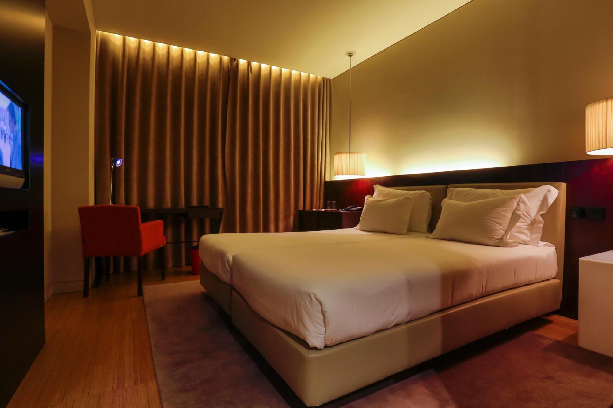 Golden Tulip Sao Joao Da Madeira Hotel Extérieur photo
